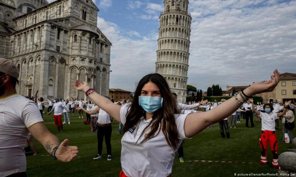 Κορονοϊός: Το δεύτερο κύμα της πανδημίας σαρώνει την Ευρώπη